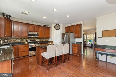 4257 Meyers Rd, Triangle, VA 22172 - photo 5