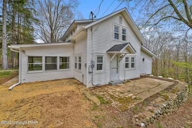 134 Hawthorne Dr, Dingmans Ferry, PA 18328 - photo 2