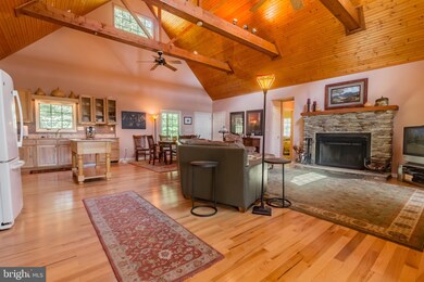 301 Patrick Place, Berkeley Springs, WV 25411 - photo 4