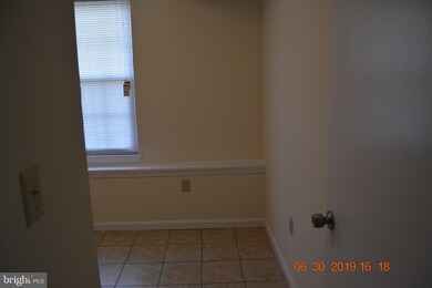 11906 Cleaver Dr, Bowie, MD 20721 - photo 4