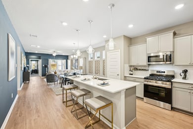 13211 Hayden Peak Dr, Arcola, TX 77583 - photo 2