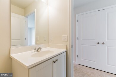 17 Zinnia Ct, Mount Laurel, NJ 08054 - photo 5