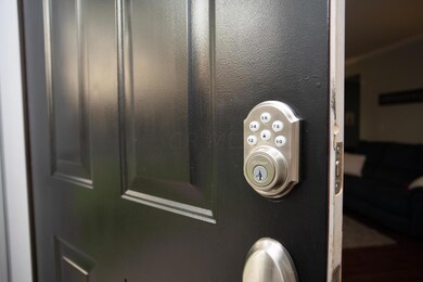 816 Persimmon Place, Columbus, OH 43213 - photo 6