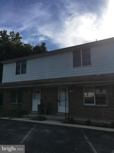 952 E Maple St unit A, Palmyra, PA 17078 - photo 2