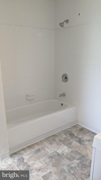 614 W 4th St, Wilmington, DE 19801 - photo 4