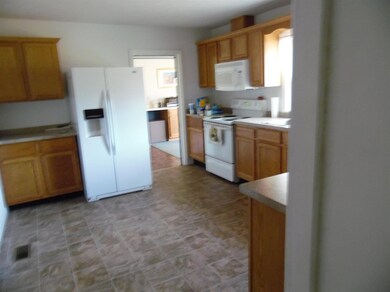 1065 Oregon Rd, Versailles, KY 40383 - photo 7