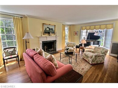 Lovely Living Room with Fireplace