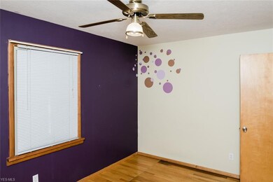 1534 Robindale St, Wickliffe, OH 44092 - photo 4