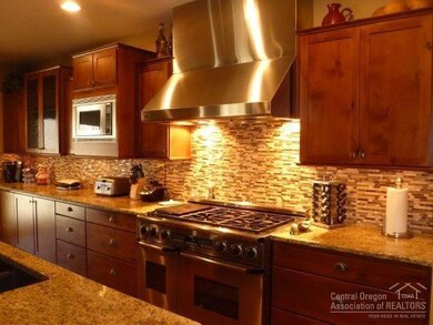 63376 Tristar Dr, Bend, OR 97701 - photo 5