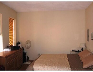 2A Baldwin Place unit 4, Boston, MA 02113 - photo 3