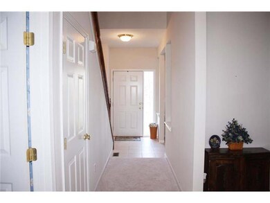 6471 Gossamer Ct, Westerville, OH 43081 - photo 2