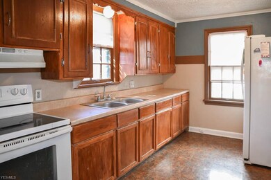 Great counterspace in the kitchen!