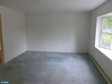 38 Buckwalter Rd, Spring City, PA 19475 - photo 4