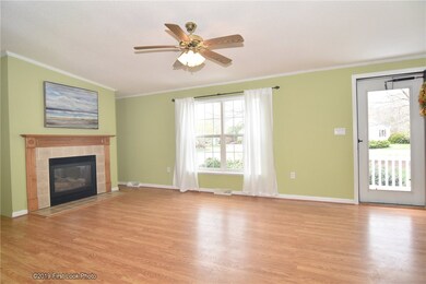 395 Leisure Dr, Wakefield, RI 02879 - photo 2