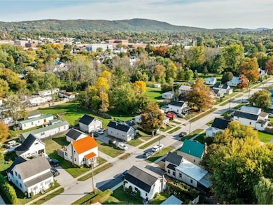 56 Cedar St, Saint Albans, VT 05478 - photo 3