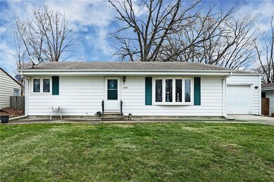 1005 68th St, Windsor Heights, IA 50324 - photo 2