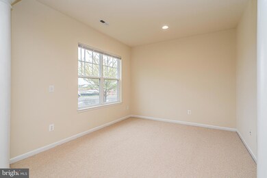 44043 Eastgate View Dr, Chantilly, VA 20152 - photo 6