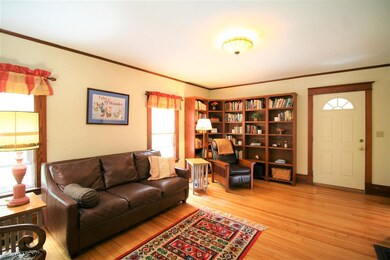 69 Maple St, Lebanon, NH 03766 - photo 4