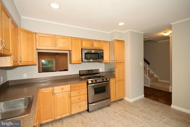 3086 Southern Elm Ct, Fairfax, VA 22031 - photo 4