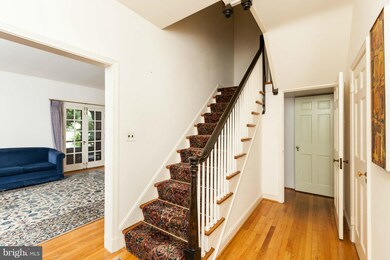 321 Tuscany Rd, Baltimore, MD 21210 - photo 3