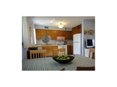 Eat-in Kitchen