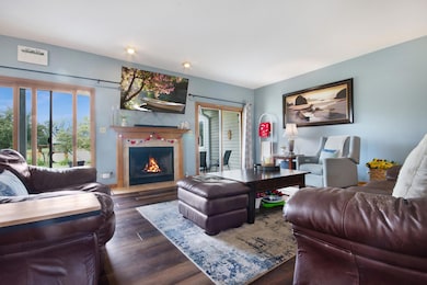 W1281 Siena Cir, Lake Geneva, WI 53147 - photo 4