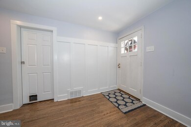 24 Pleasant Rd, Broomall, PA 19008 - photo 2
