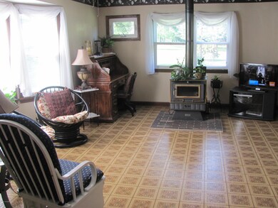 6609 E Manslick Rd, Louisville, KY 40228 - photo 6