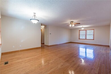 4 Cheddar Dr, Bella Vista, AR 72715 - photo 5