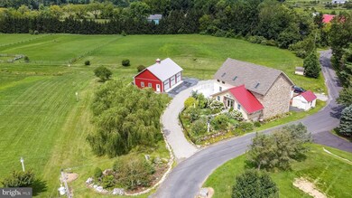 6410 Hoffman Ln, Coopersburg, PA 18036 - photo 2