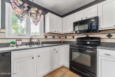 2 Hudson Ave unit W, Rensselaer, NY 12144 - photo 4