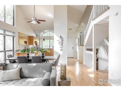 Bright open flooplan