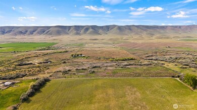 3500 Island Rd unit South, White Swan, WA 98952 - photo 7