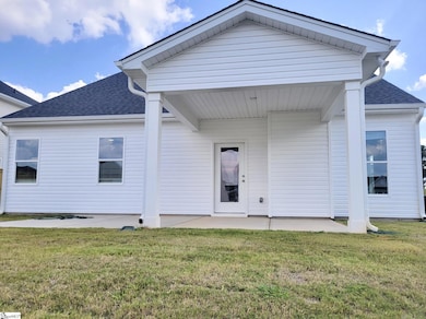 1102 Maridian St, Simpsonville, SC 29680 - photo 3