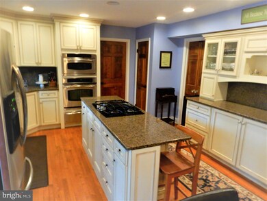 23157 Crestwood Ln, California, MD 20619 - photo 3