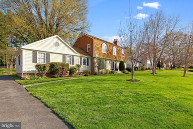 15408 Quail Run Dr, Gaithersburg, MD 20878 - photo 2