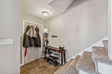 317 Pineview Dr, Columbus, OH 43213 - photo 7