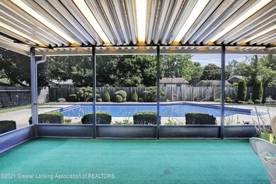 5. Screened Patio to Pool