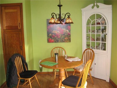 Breakfast Area and Laminate Flooring