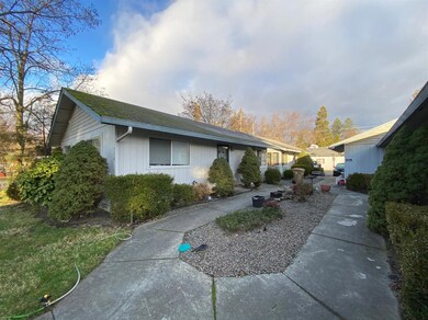 714 SW I St, Grants Pass, OR 97526 - photo 7