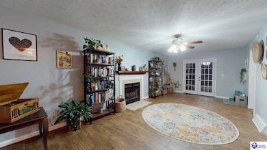 114 Seth Ct, Radcliff, KY 40160 - photo 4