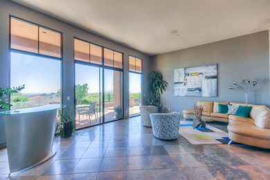 Living Room (4)