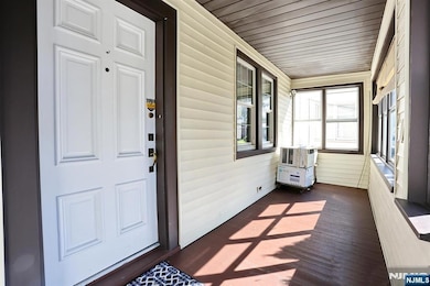 9 New York Ave, Bergenfield, NJ 07621 - photo 4