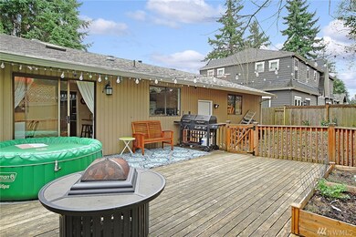 8825 SE 37th St, Mercer Island, WA 98040 - photo 6