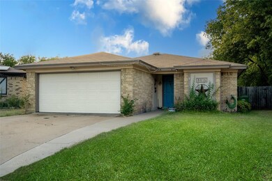 8816 Las Vegas Ct, Fort Worth, TX 76108 - photo 2