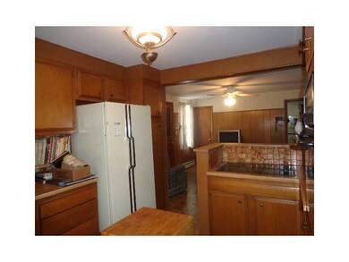 134 Ausdale Rd, Cranston, RI 02910 - photo 4