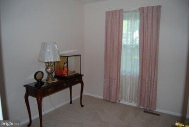 110 Hickory Ln, Annapolis, MD 21403 - photo 3