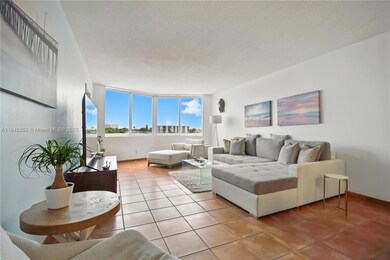 1170 NE 191st St unit 21, Miami, FL 33179 - photo 2
