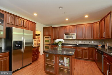 15601 Copper Beech Dr, Upper Marlboro, MD 20774 - photo 7