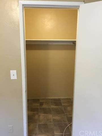 Apt 3 walk-in closet